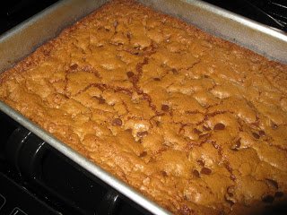 chocolate chip oat bars baked