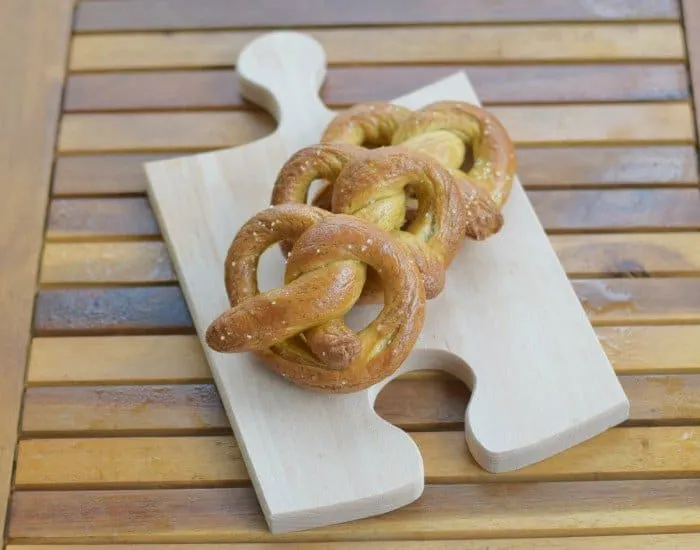 Delicious homemade soft pretzels recipe