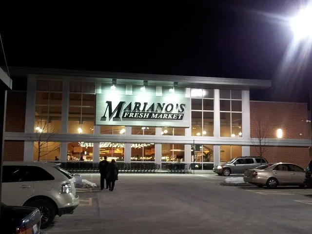 Mariano's at night