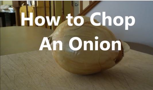 How to chop an onion quickly and safely