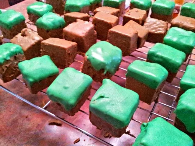 Completed Minecraft Cake Squares