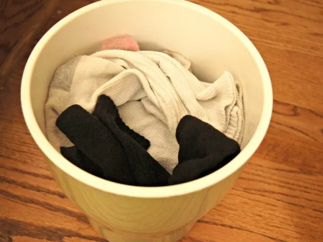 Big bucket of singleton socks