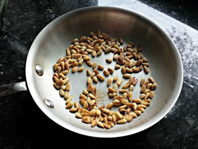 Toasted pine nuts
