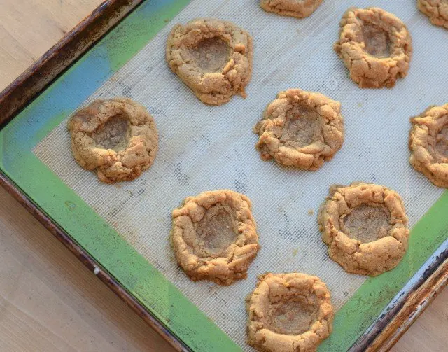 Baked graham cracker cookies