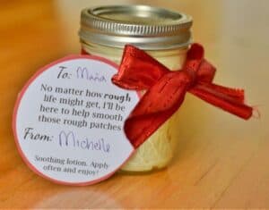 DIY Soothing Lotion: easy tutorial on how to make your own lotion