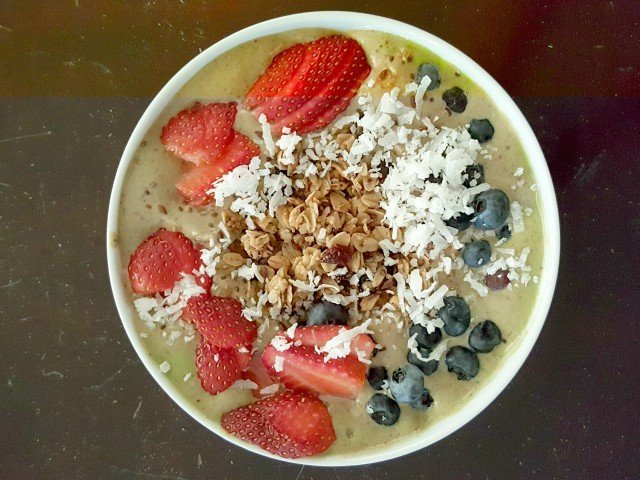 Smoothie Bowl - Recipe for Red, White and Blue Smoothie Bowl