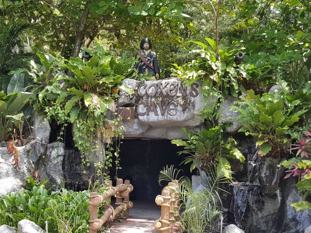 Explore a pirate cave and learn about the history of Honduras