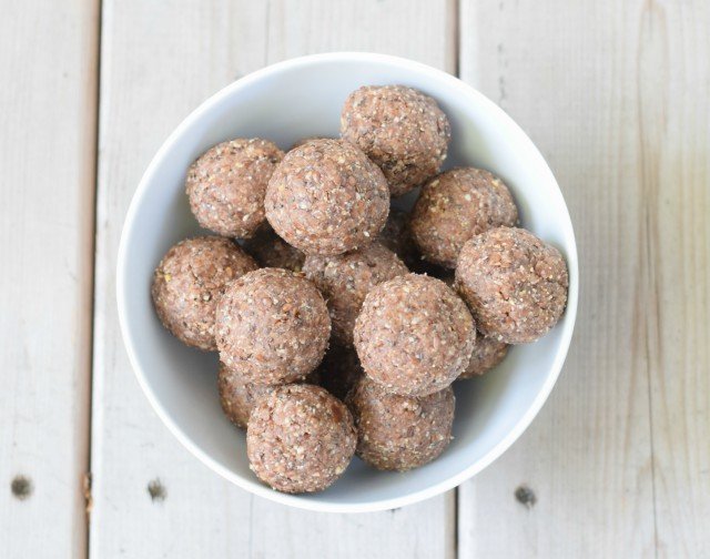 Healthy protein energy bites for breakfast