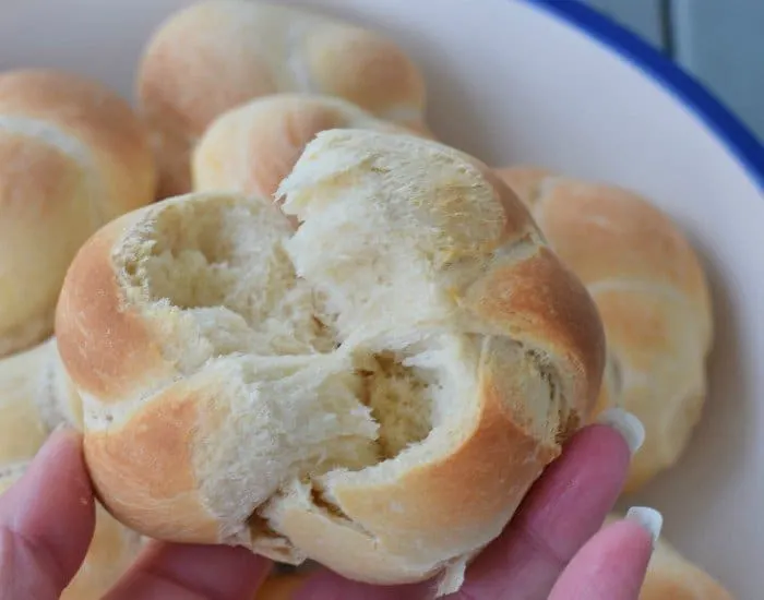 Perfect homemade dinner rolls recipe