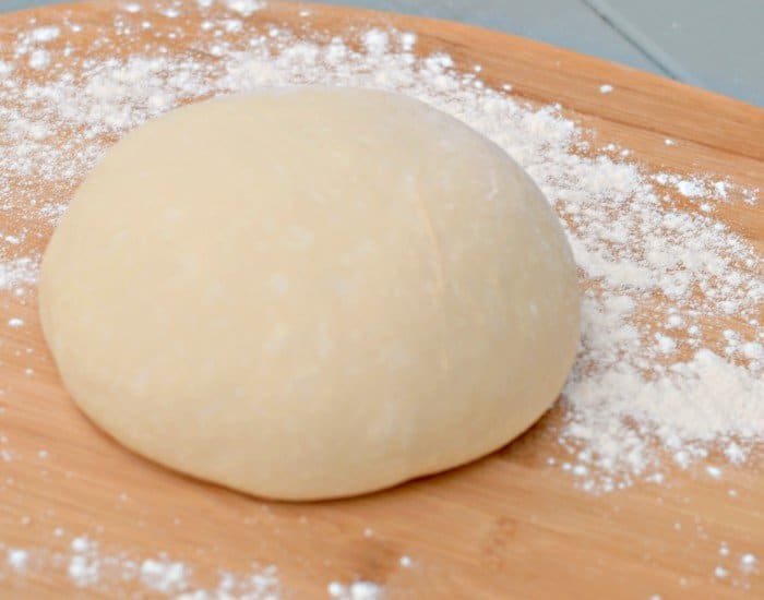 Homemade Pizza Dough - Simple Recipe for Pizza Night