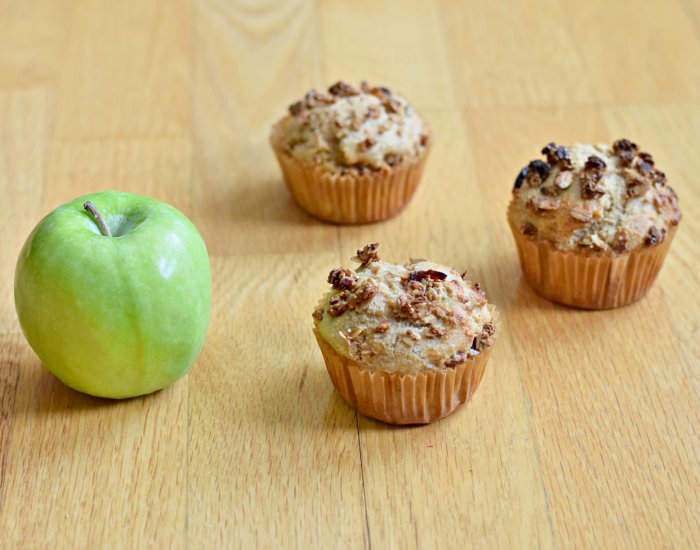 Pick up an apple cinnamon muffin with this delicious recipe