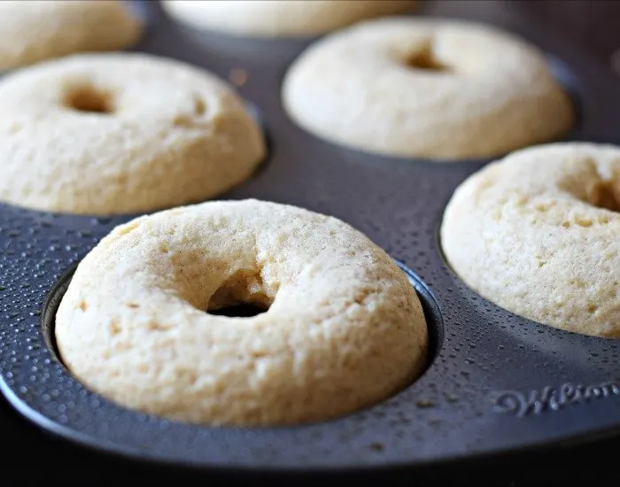 Recipe: Fresh, Homemade Baked Donuts Using a Bella/Sensio Mini