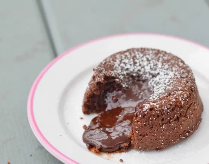 Flowing chocolate lava cake recipe
