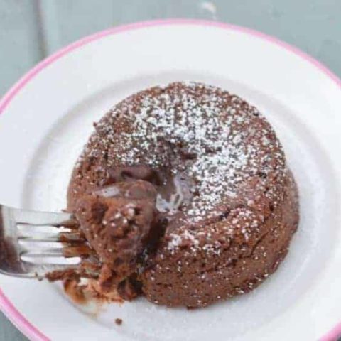 easy molten chocolate cake recipe