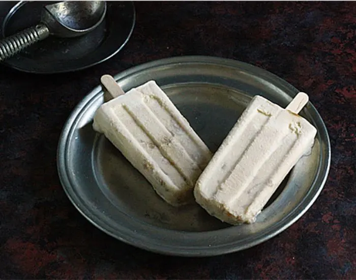 Bananas Foster creamsicle popsicles