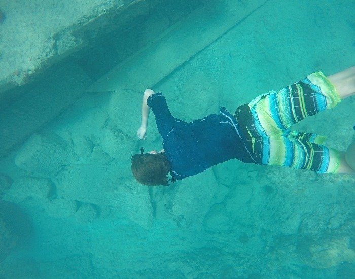 Tank underwater in St Maarten