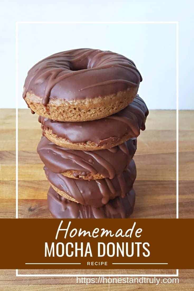 Donuts or doughnuts? Easy homemade mocha donuts recipe for a perfect breakfast. These baked donuts have a perfect coffee flavor without being too strong. It's an easy recipe that's ready in under 30 minutes. #donuts #mocha #doughnuts #easyrecipes