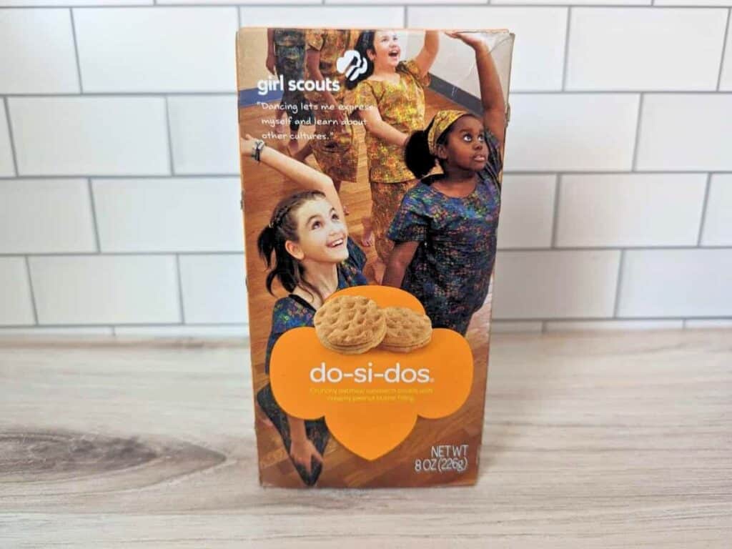 Image shows box of Girl Scouts do-si-dos flavor.