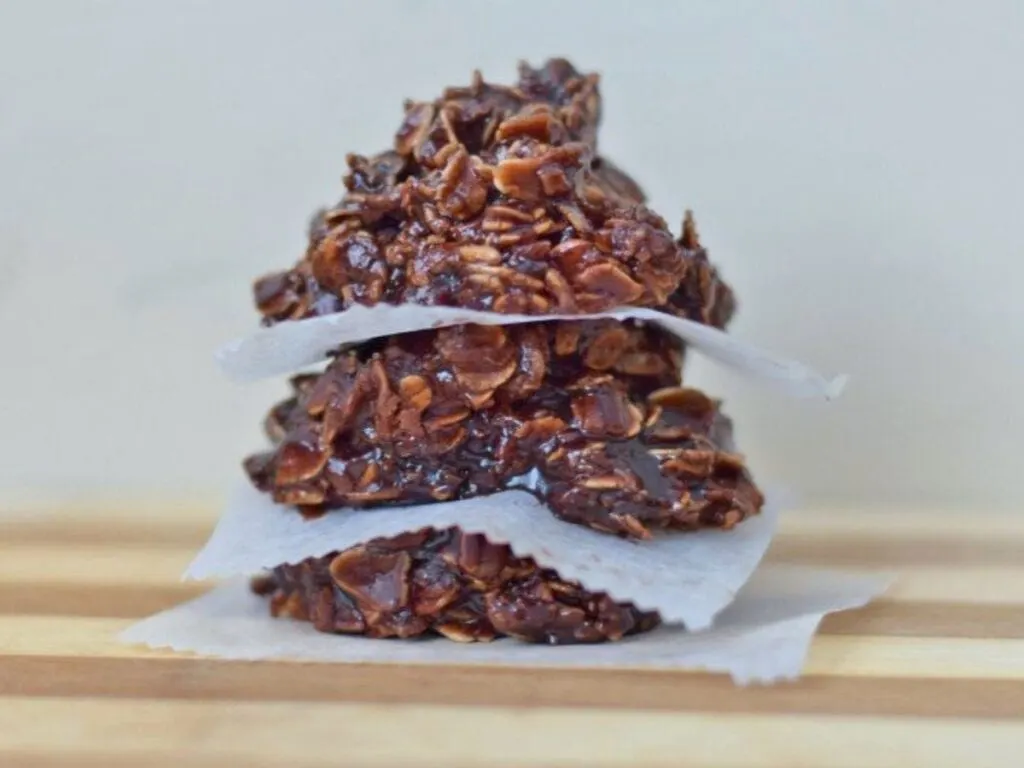 Image shows delicious no bake Nutella cookies.